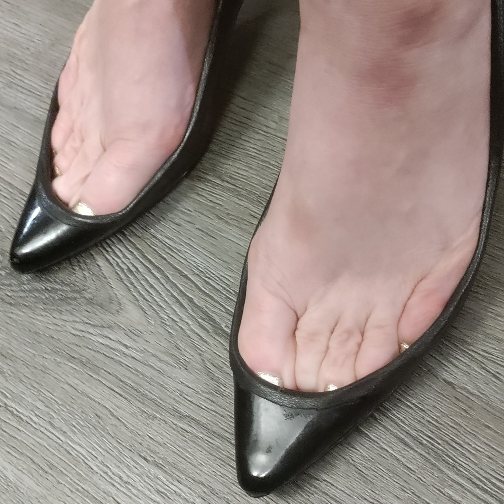 Heels - Picture 4 of 7